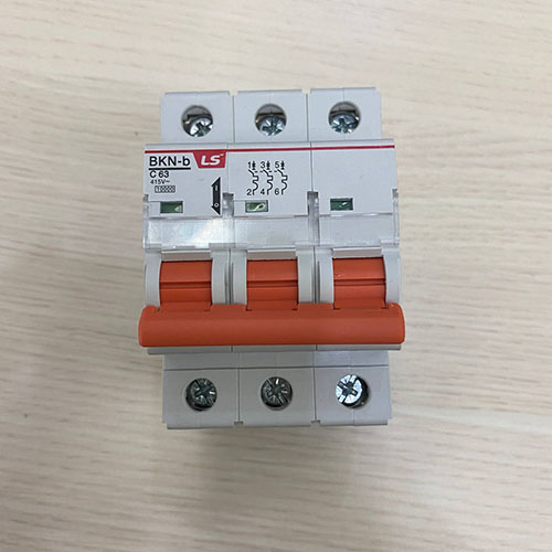 CB tép (MCB) BKN-b-3P-63A